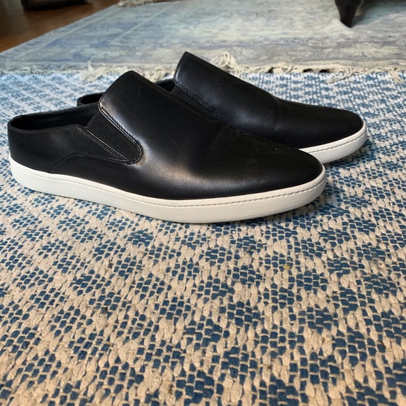 *PRICE DROP*  Vince black leather slip-ons size 9 - Picture 4 of 6